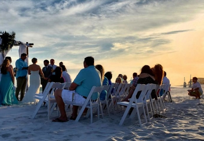 6 Λόγοι για να πραγματοποιήσεις έναν γάμο με λίγα άτομα