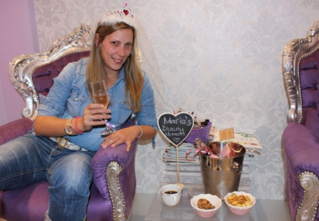 Footage από το girly Bachelorette party της Μαρίας στο Beauty Moments! 